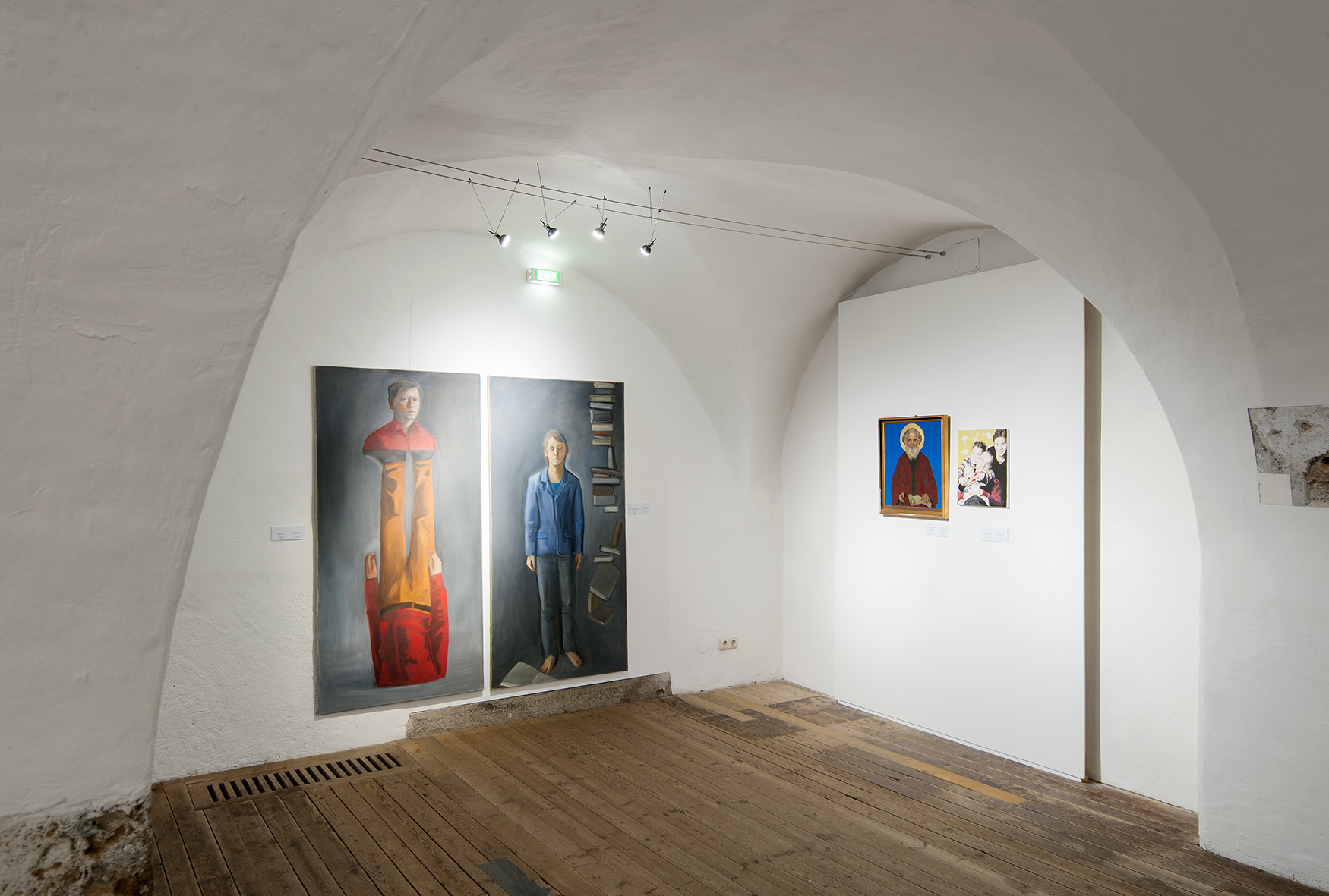 Blick in die Ausstellung  "Das Ich widergespiegelt_Kitzbüheler Menschenbilder des 20. und 21. Jahrhunderts" im Museum Kitzbühel - Sammlung Alfons Walde bis 05.10.2019. Foto: Museum Kitzbühel - Sammlung Alfons Walde. 